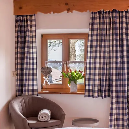 Apartment Haus Niklos - Wank Grainau